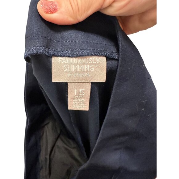 Chicos Fabulously Slimming Navy Crop Pants Womens Size 10 Stretch Comfortable Fi - Picture 4 of 4